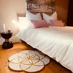 Gemuetliche Mit Ofen Und Naturblick Apartamento